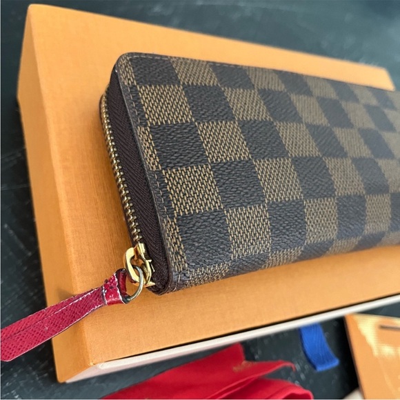 ⭐️SOLD⭐️Louis Vuitton Clemence Wallet - Picture 8 of 17